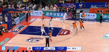 金年会体育续命一击！刘铮飙中三分带队将分差迫近到只剩1分 时间还剩3秒