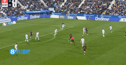 金年会过人10分射门不及格！费尔明凌波微步连过两人，门前2米射门打偏