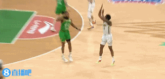 金年会体育小巴里-布朗传球送个人第3个失误 威尔斯反击拉杆上篮打停广厦！