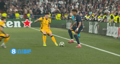 金年会金字招牌诚信至上太秀了！杜埃后脚跟做球，阿什拉夫插上射门打偏